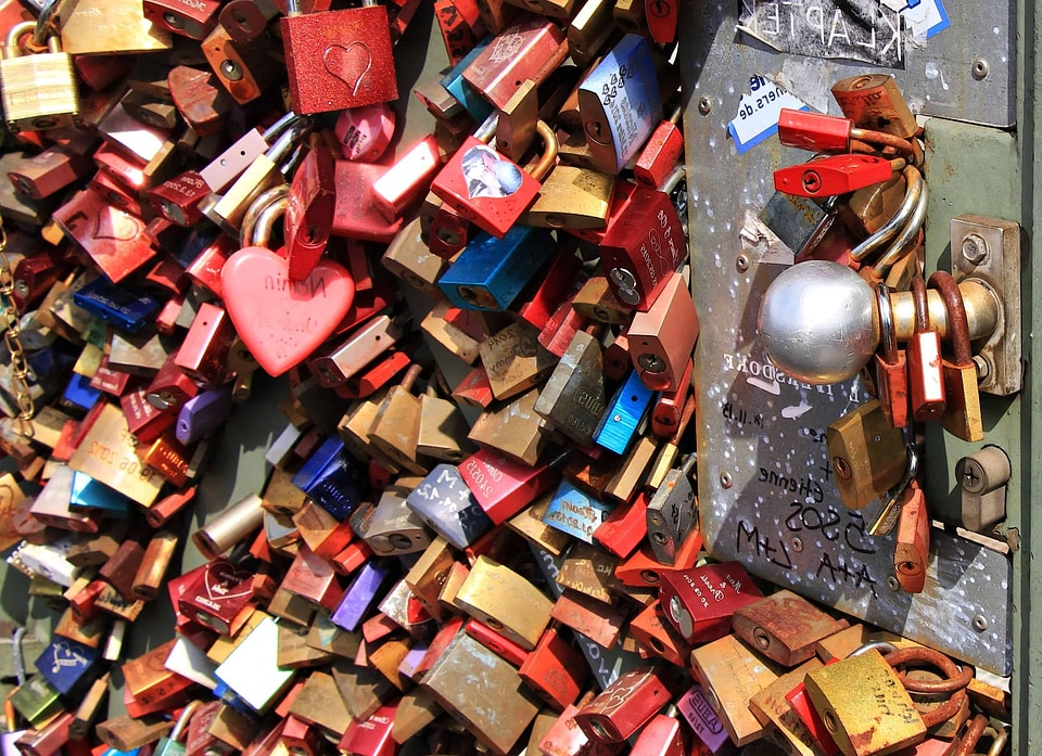 Colorful iron love