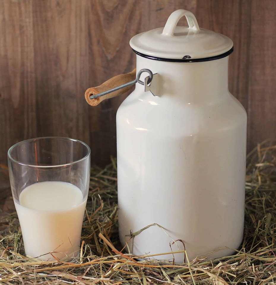 Bottle calcium container