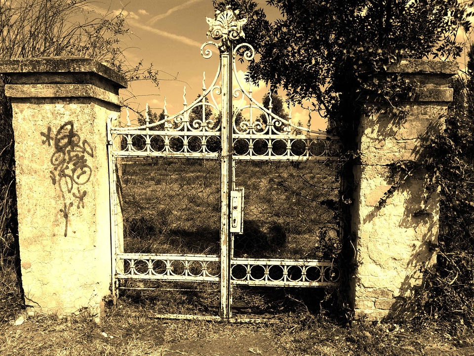 Architecture cast iron fence