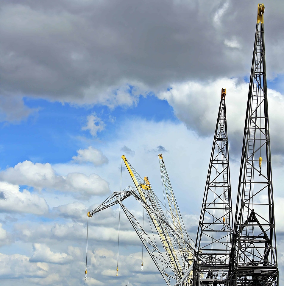 Cloud crane device