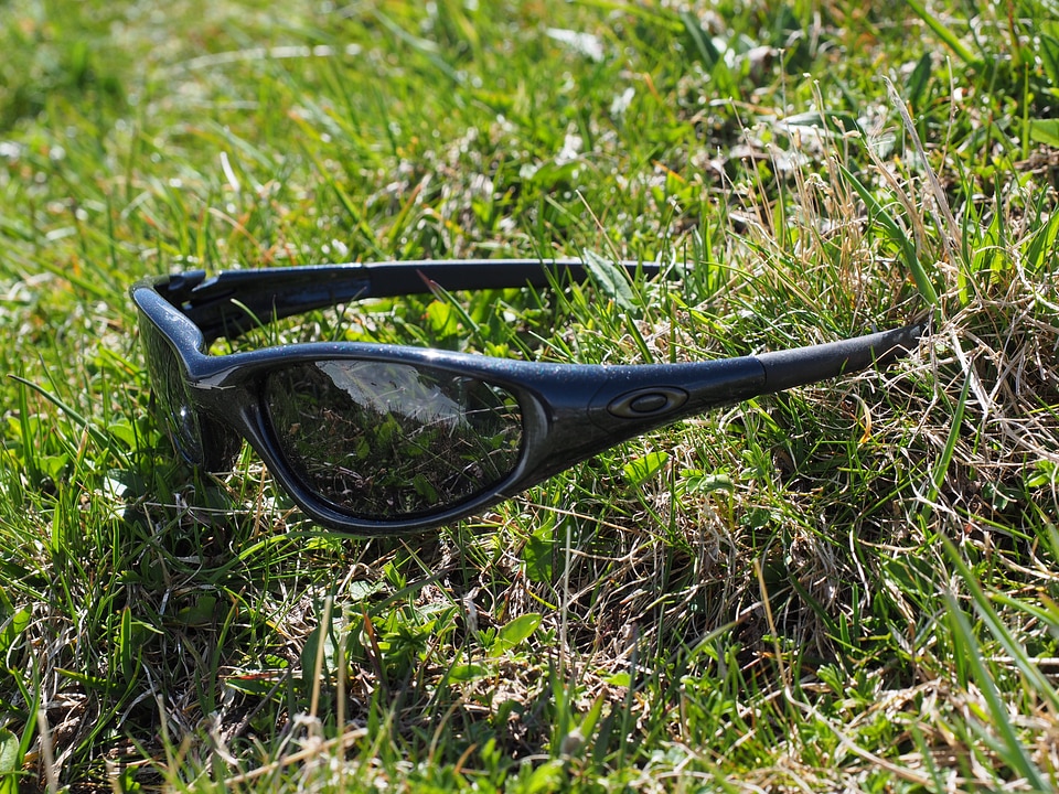 Oakley eye protection darken