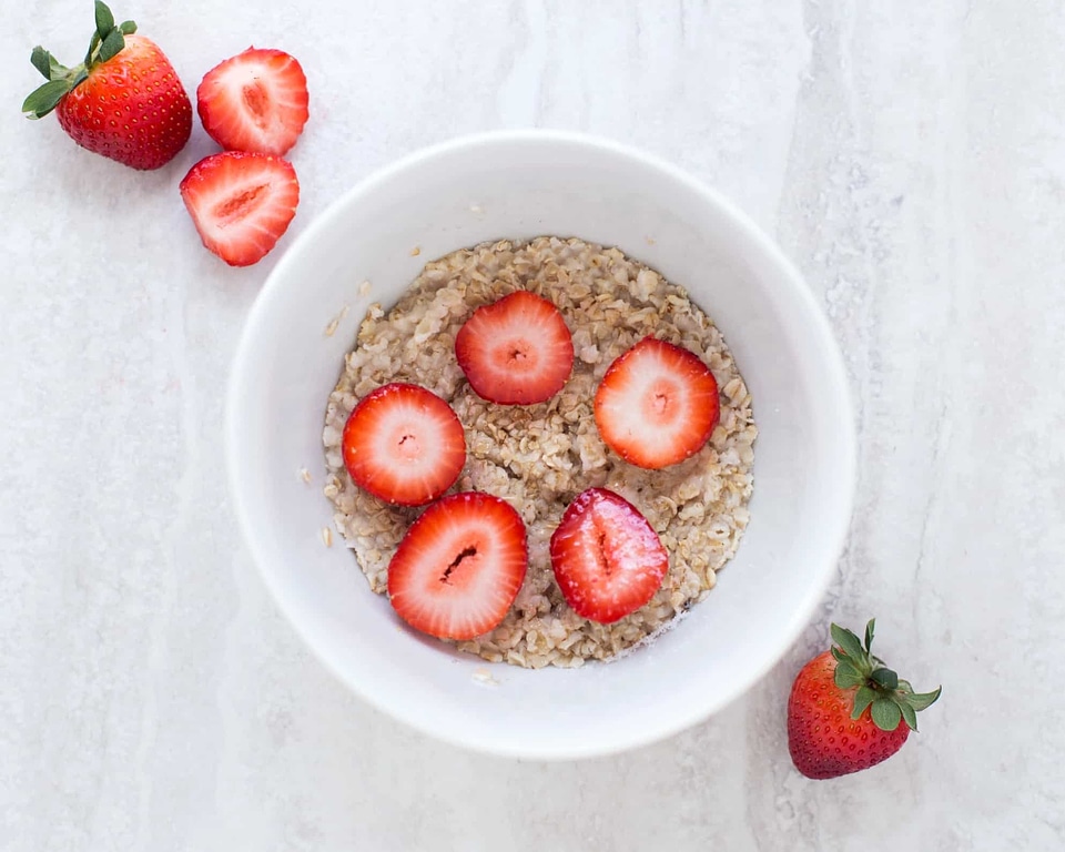 Berry bowl breakfast