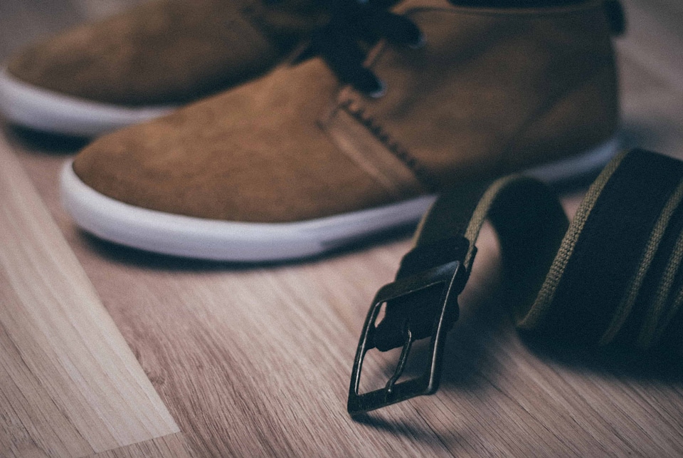 Fashion floor footwear