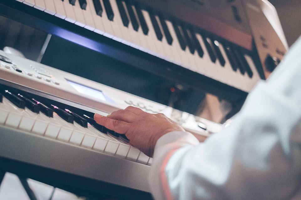 Indoor instrument keyboard