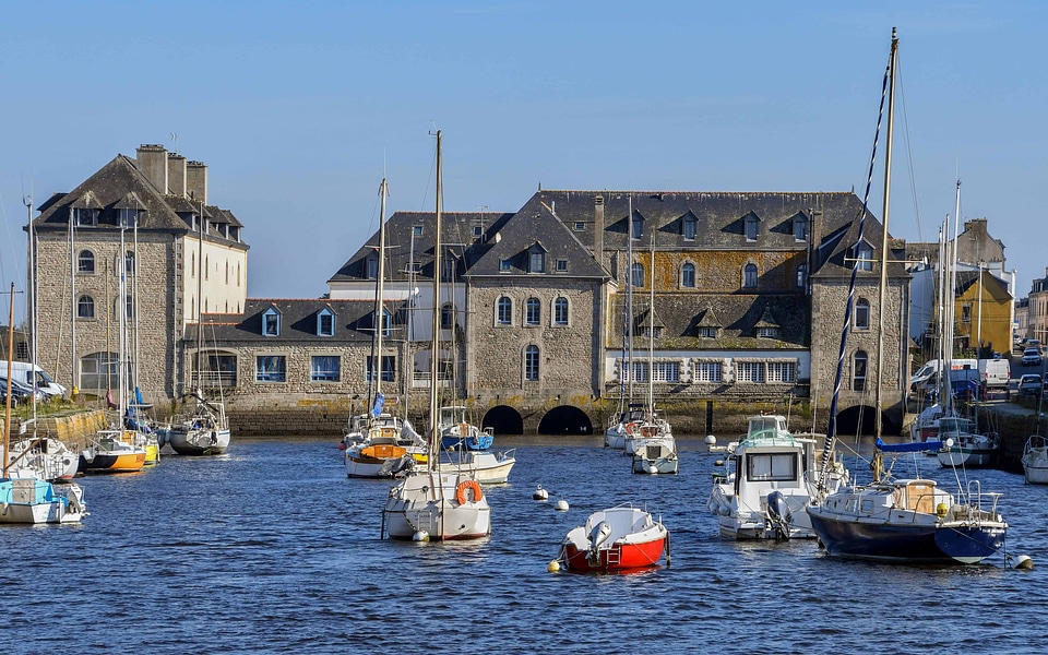 Boat boathouse harbor