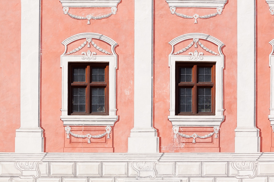 Painting white decor