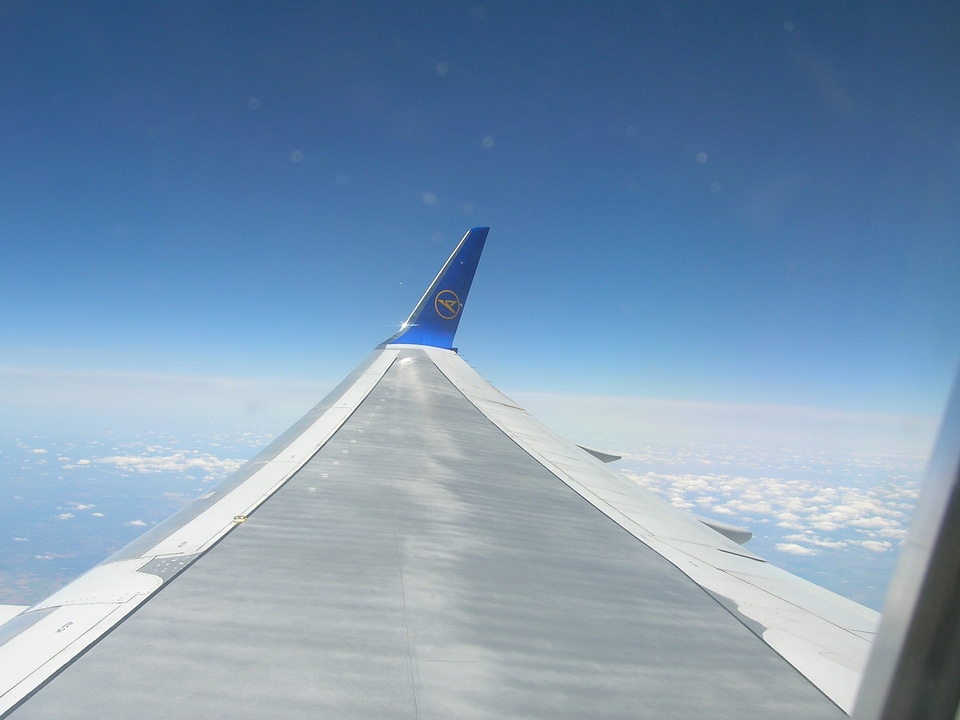 Clouds transport jet