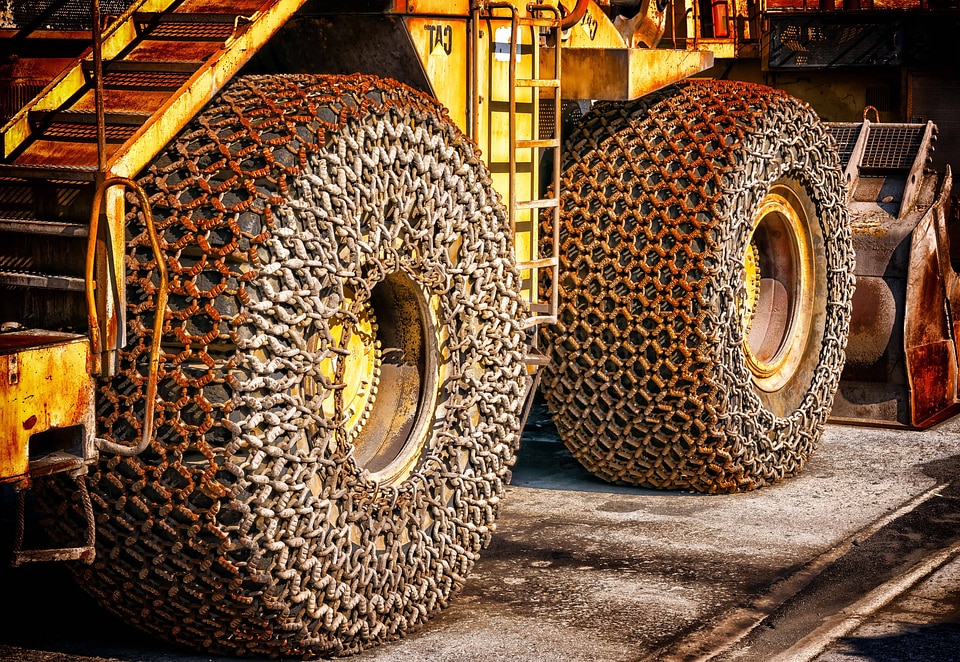 Bulldozer chain iron
