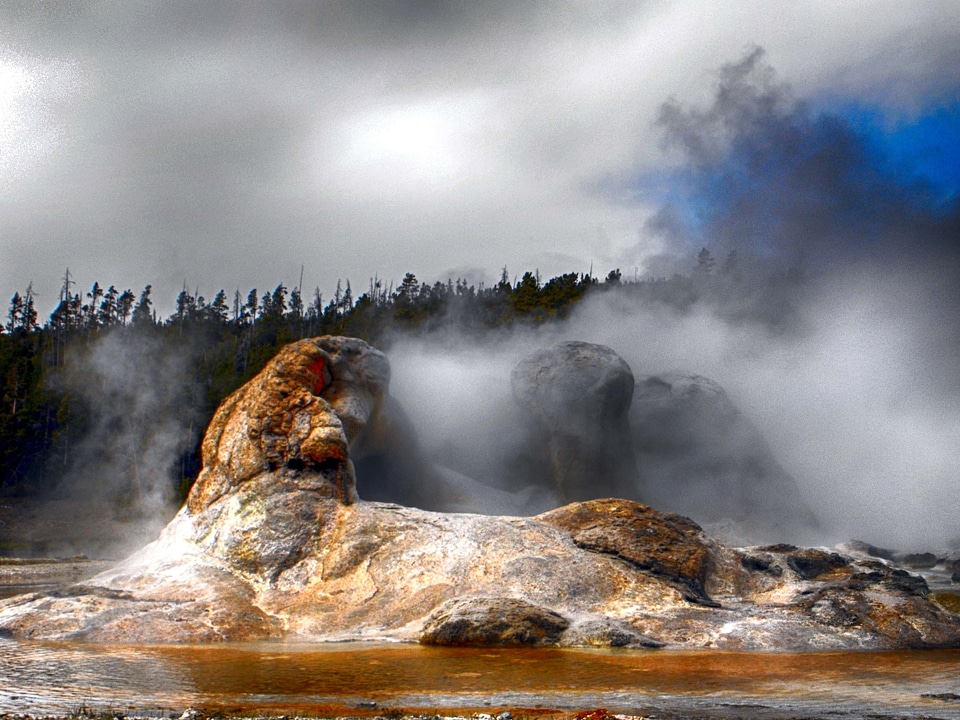 Hot Spring water jump water system