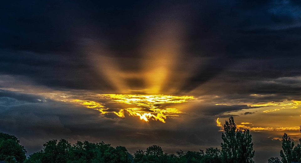 Atmosphere cloud dawn photo