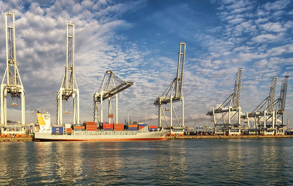 Boat cargo crane photo