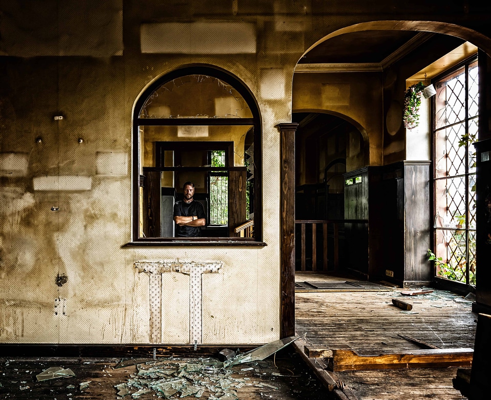 Abandoned architecture house photo