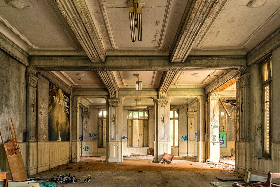 Abandoned architecture daylight
