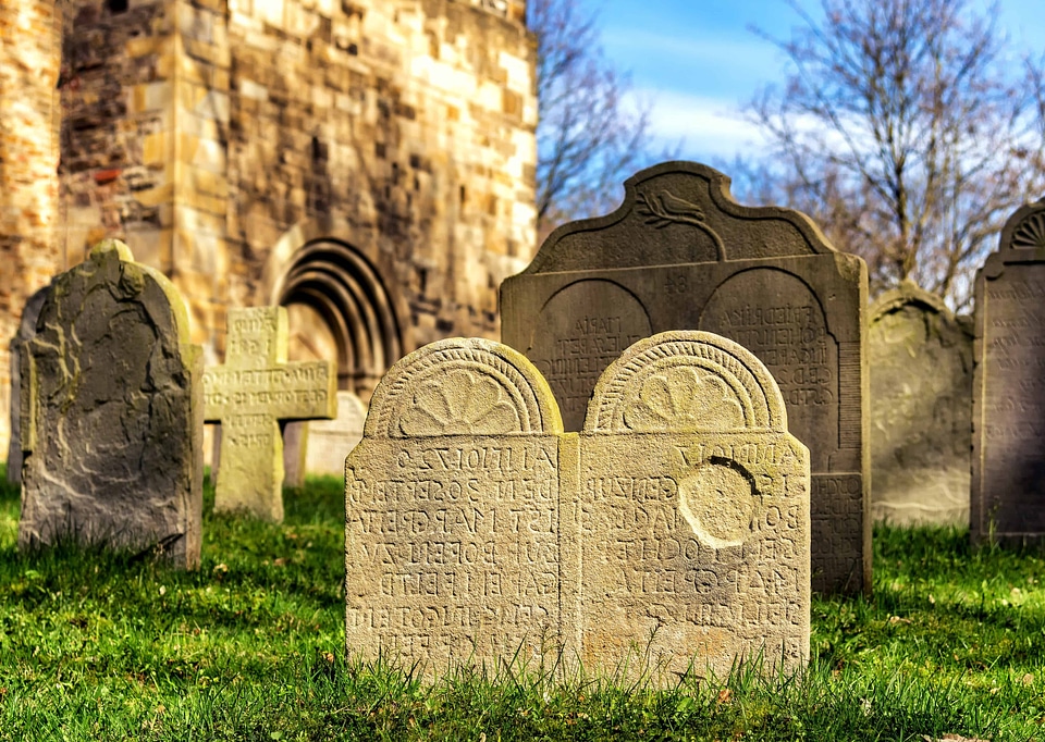Ancient architecture burial