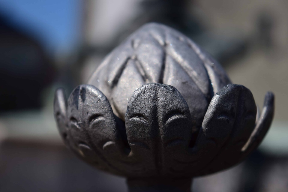 Art black cast iron