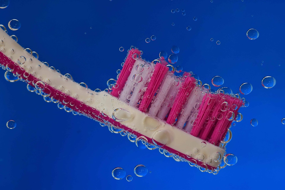 Brush bubble fiber