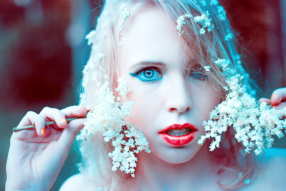 Attire attractive beautiful