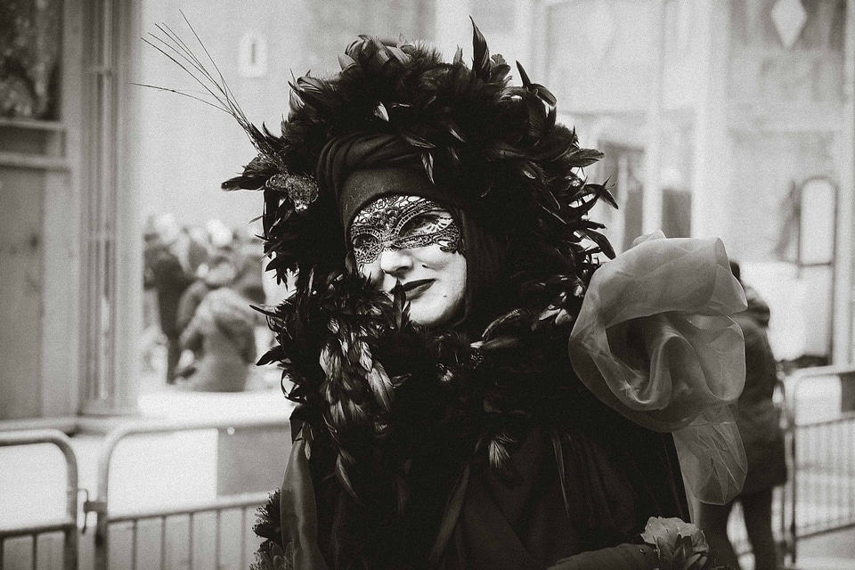 Art attire black and white