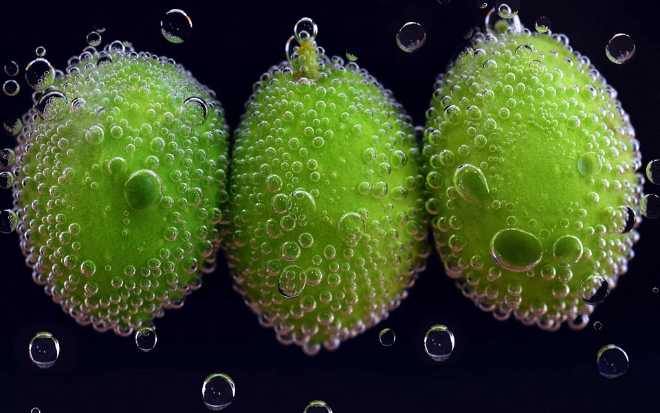 Bubble dark green detail