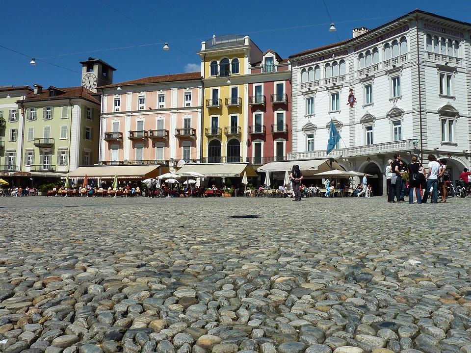 Cobblestones architecture lago maggiore
