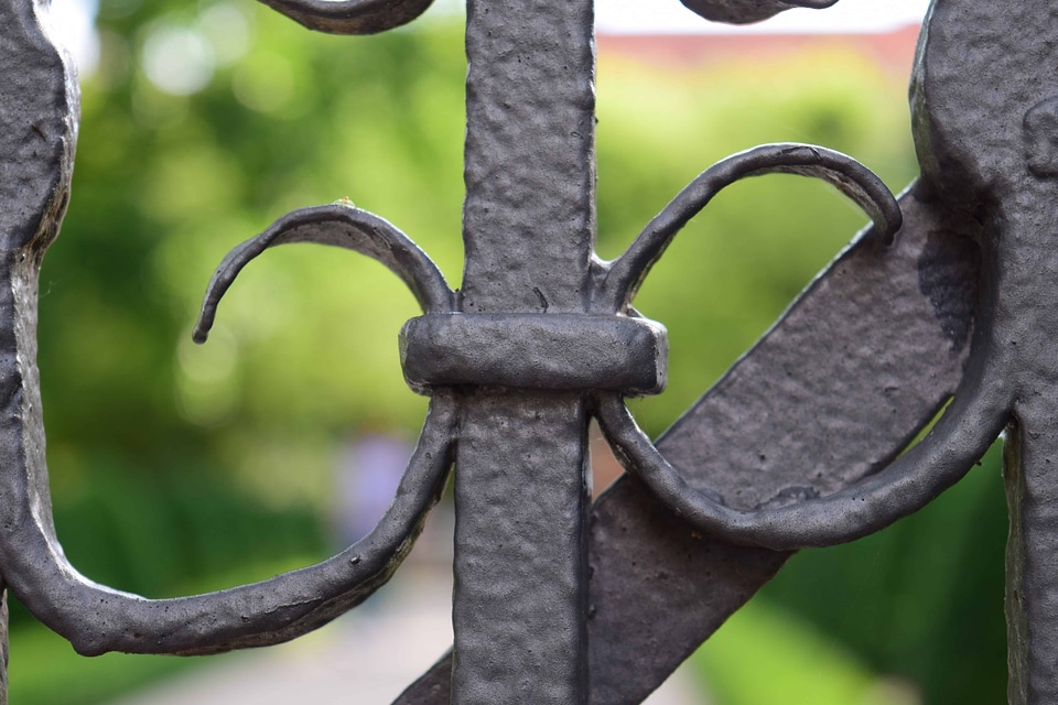 Architecture art cast iron