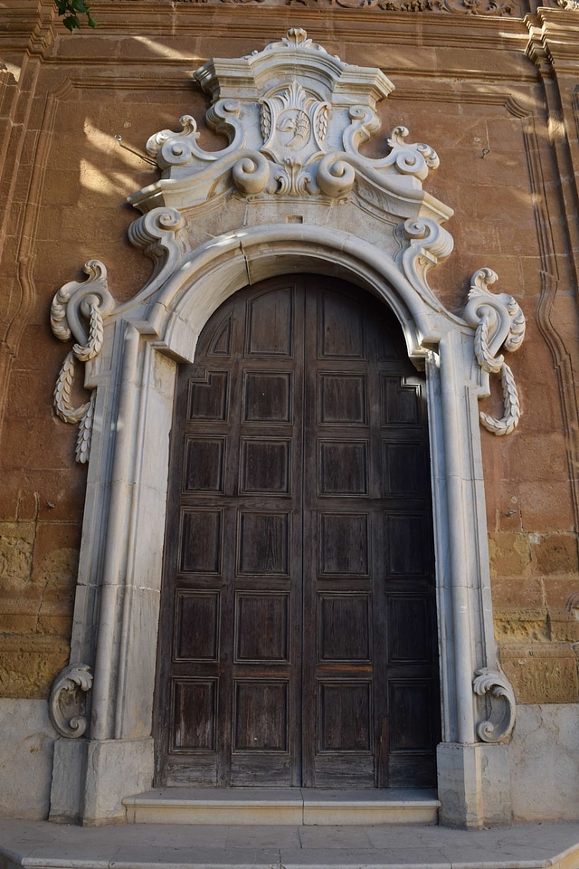 Ancient arch architecture photo