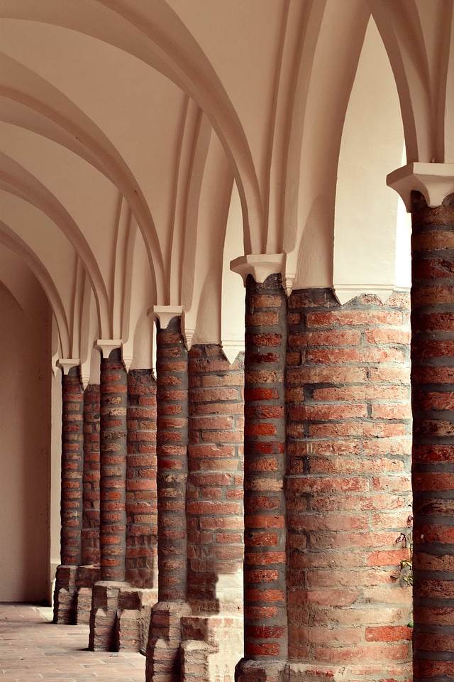 Antique arch architectural