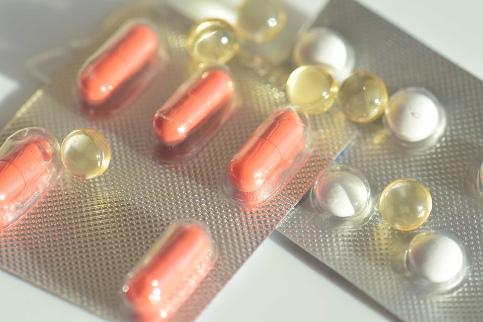 Capsule diet supplements health