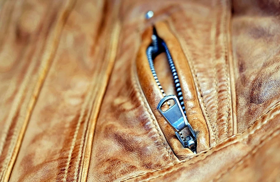 Brown cloth detail