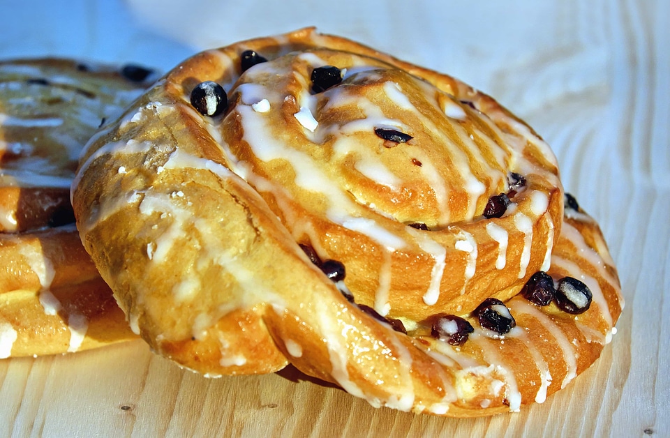 Biscuit breakfast cake