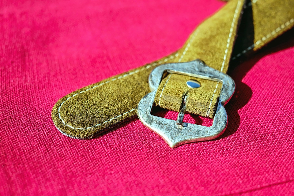 Attire belt buckle