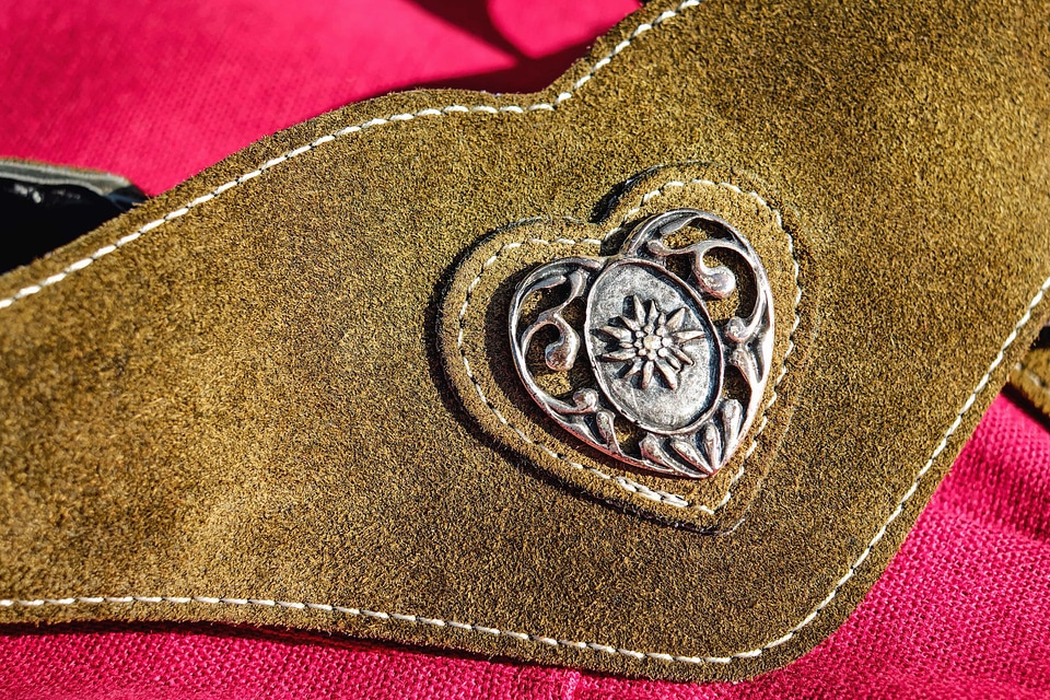 Elegant fashion heart