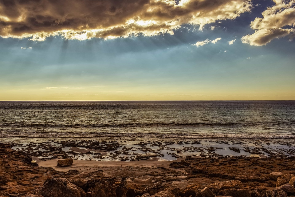 Atmosphere beach climate