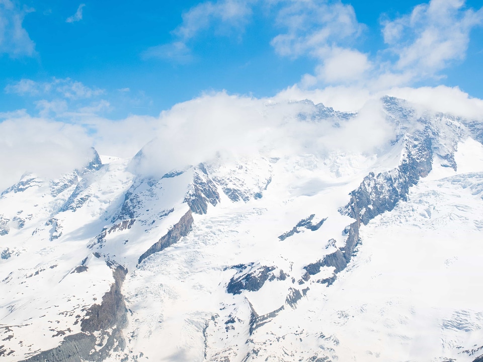 Altitude ascent climate photo