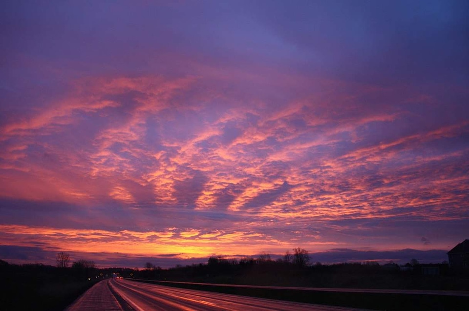 Atmosphere backlight cloud