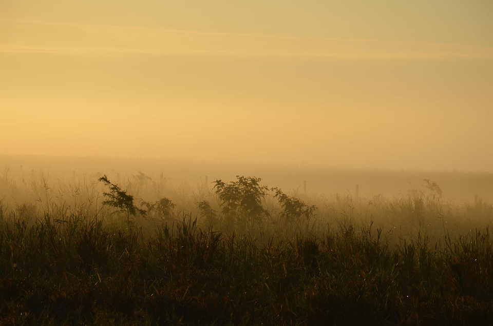 Atmosphere backlight cloud photo