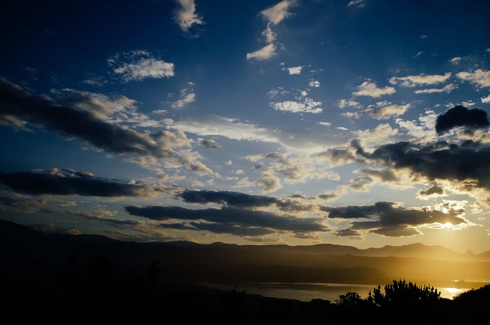Atmosphere backlight cloud
