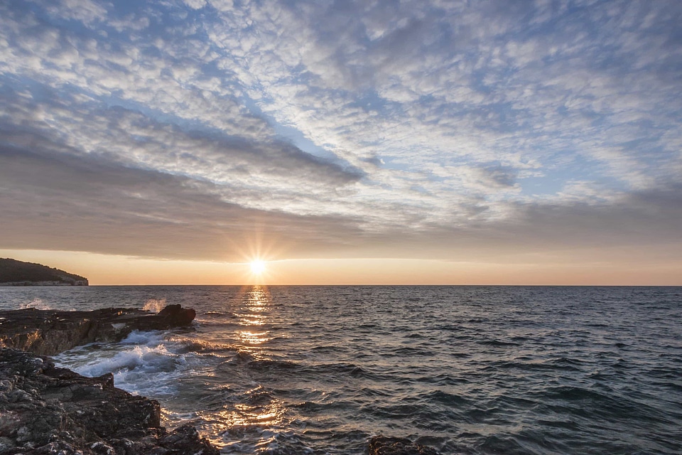 Backlight bay beach photo