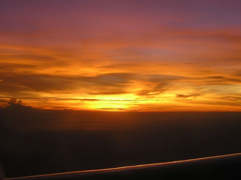 Atmosphere backlight cloud