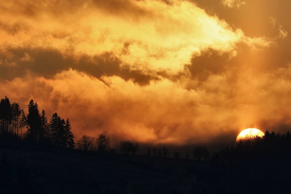 Backlight dawn dusk