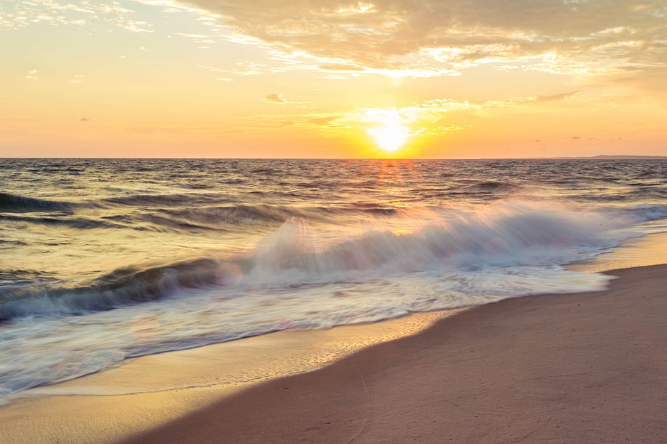 Backlight bay beach photo