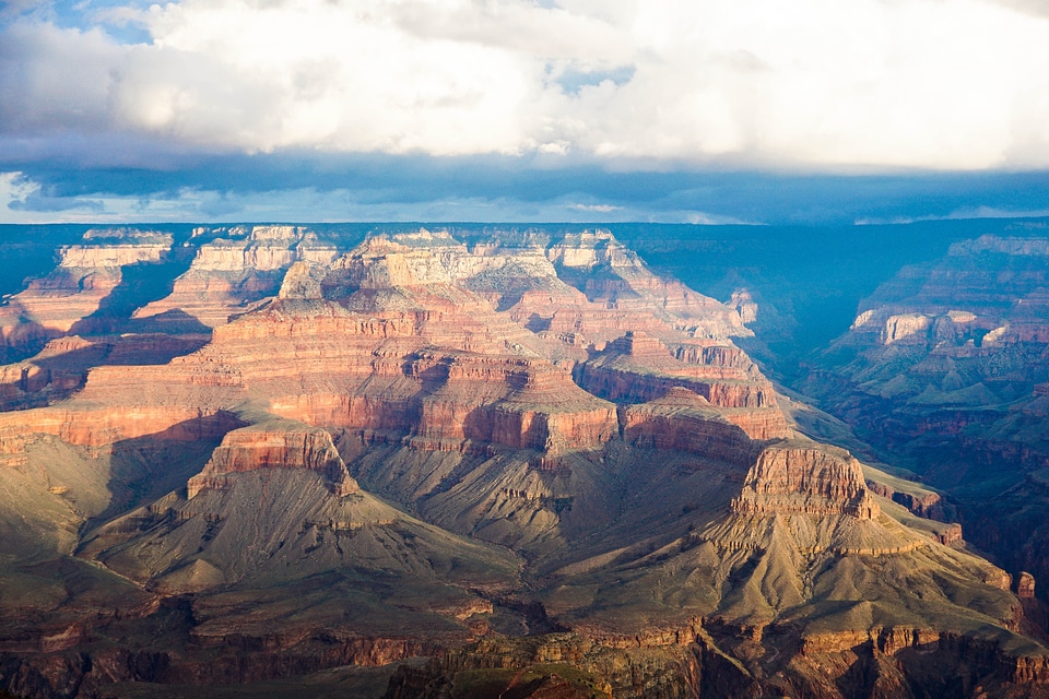 Area canyon cliff
