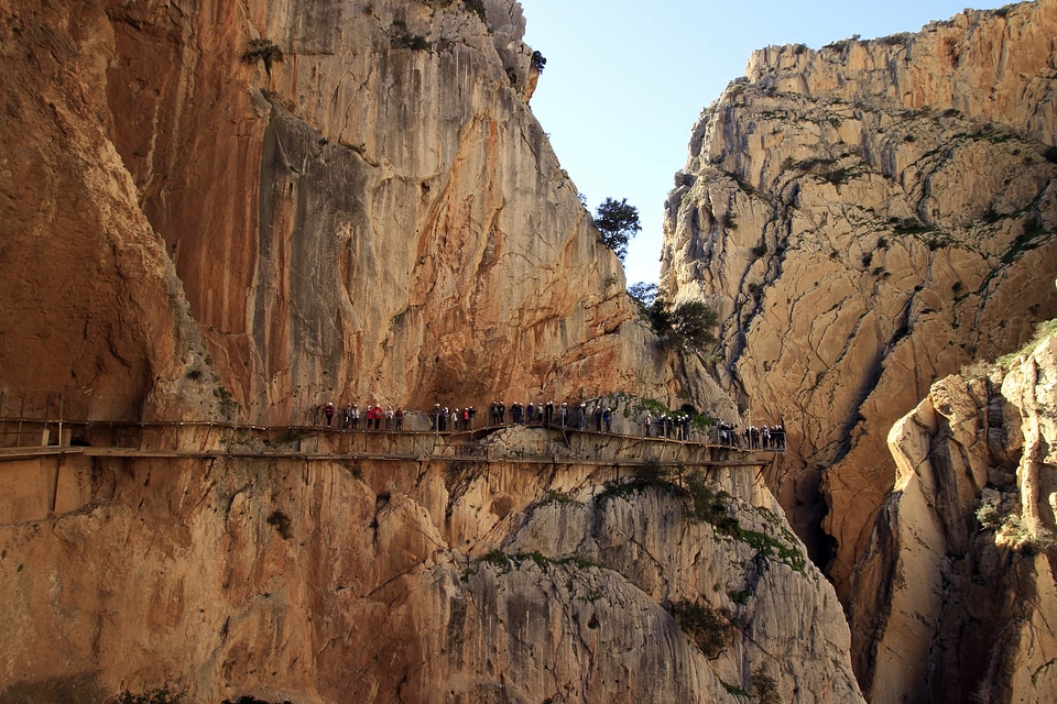 Area canyon cave photo