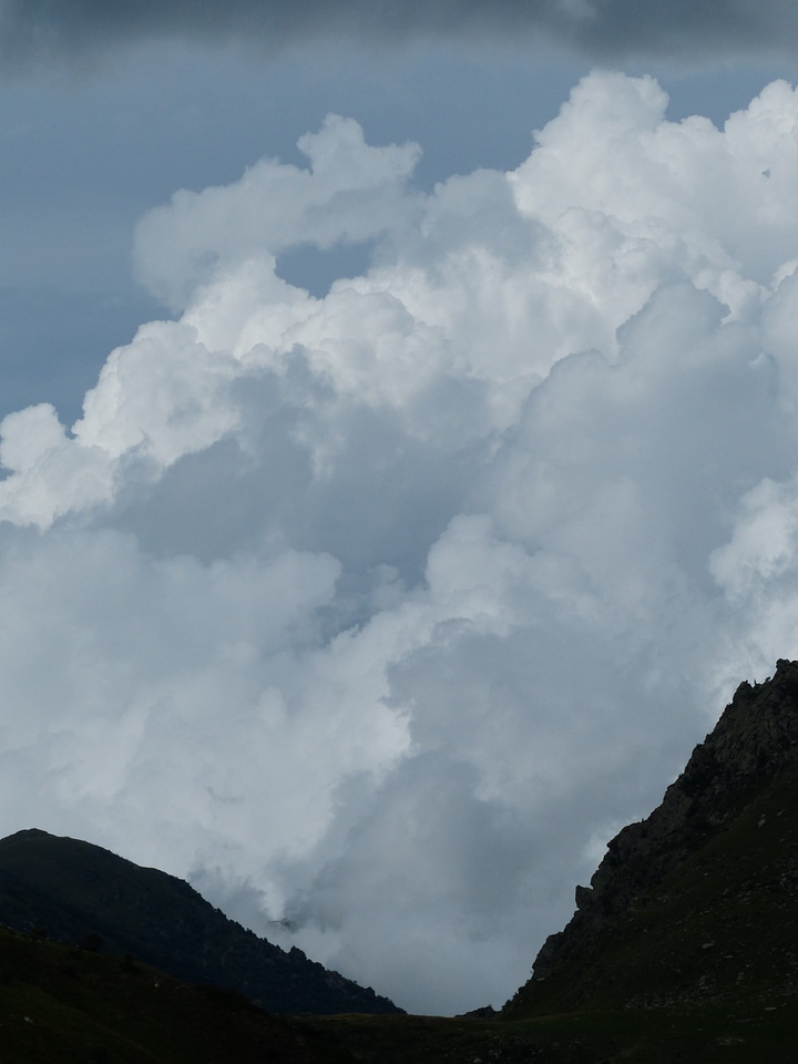 Cloud tower thundercloud white