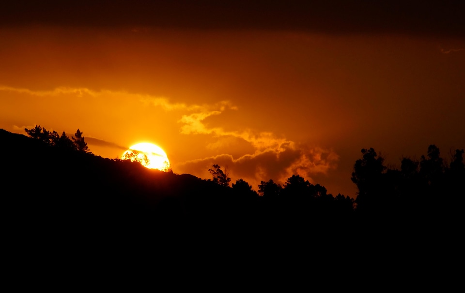 Atmosphere backlight cloud