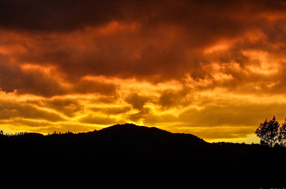 Atmosphere backlight cloud photo