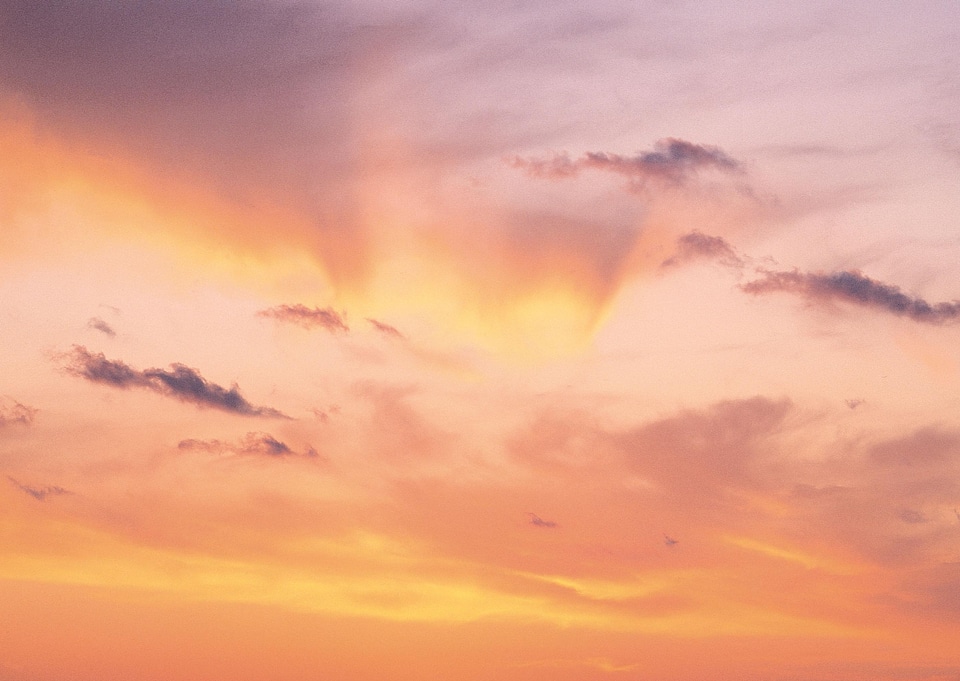Atmosphere backlight cloud