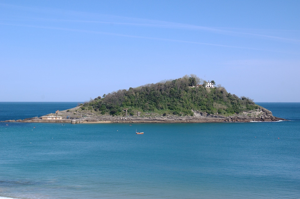 Isla santa clara spring san sebastian