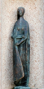 Statue sculpture coat