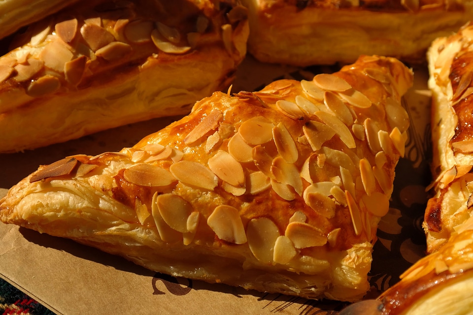 Bread calorie delicious